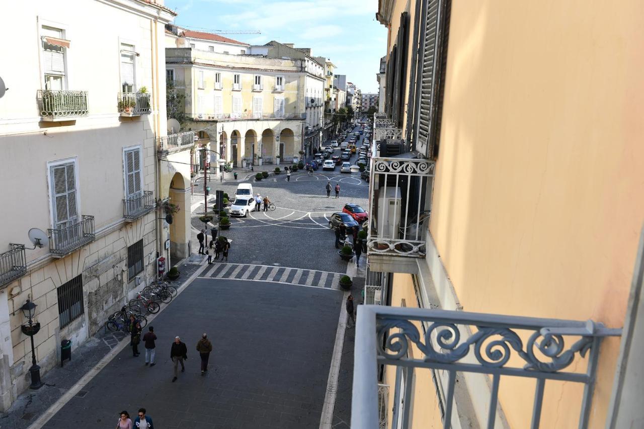 B&B A due passi Caserta Exterior foto