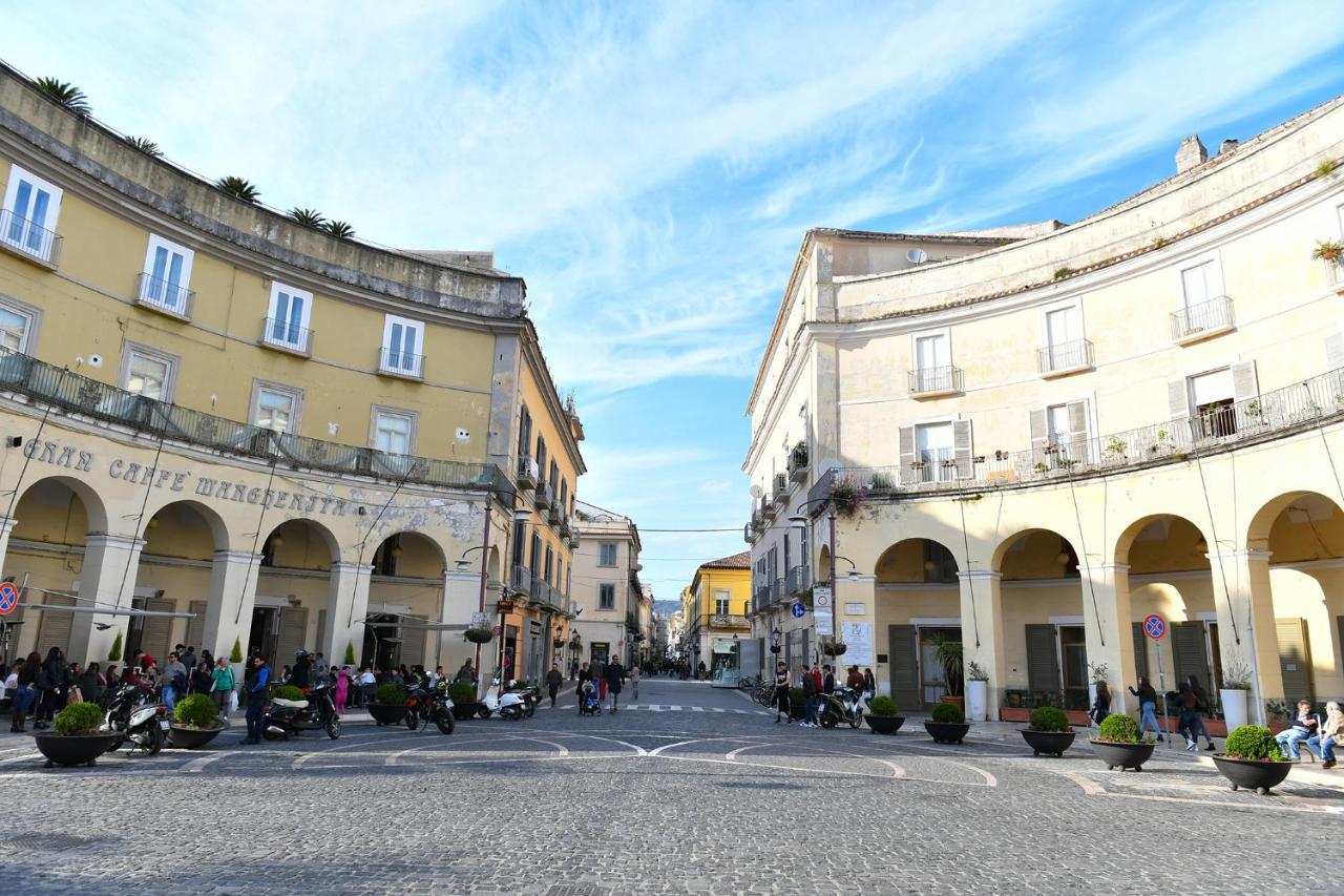B&B A due passi Caserta Exterior foto