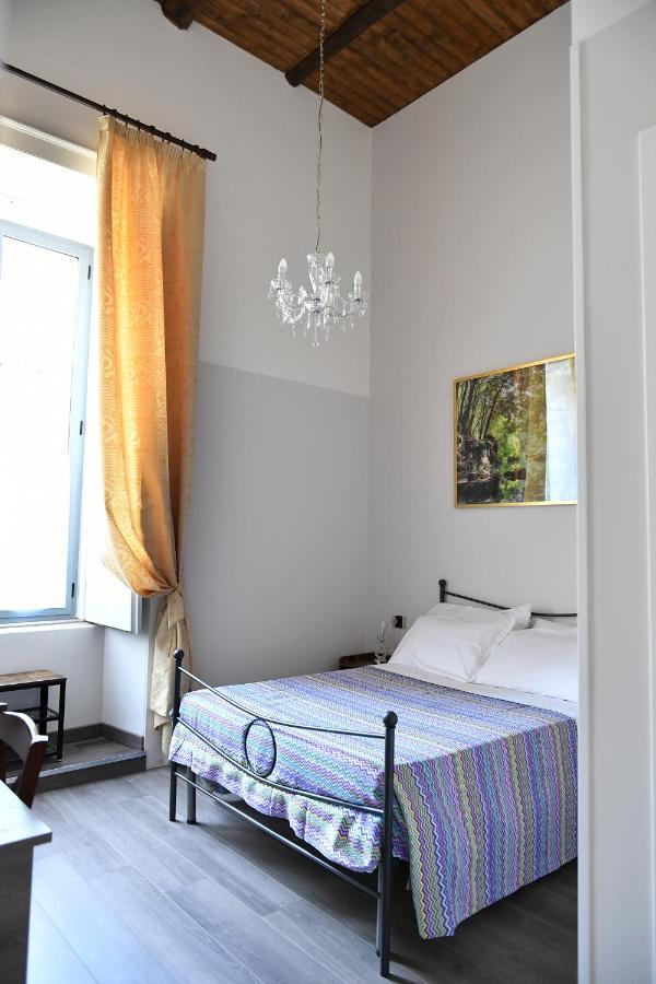 B&B A due passi Caserta Exterior foto